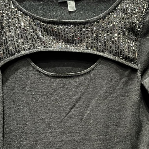 Cable & gauge Gray Sequin Embellished Sweater SMALL - Picture 3 of 4